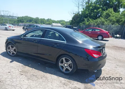 2014 Mercedes-Benz Cla 250 z USA, uszkodzony, nr VIN WDDSJ4EBXEN055174